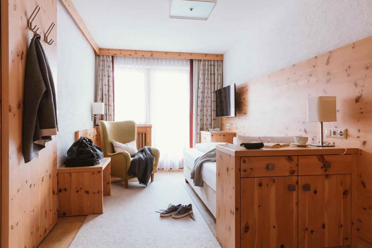 Gartenhotel Linde 4 Sterne Superior Рид-им-Оберинталь Экстерьер фото